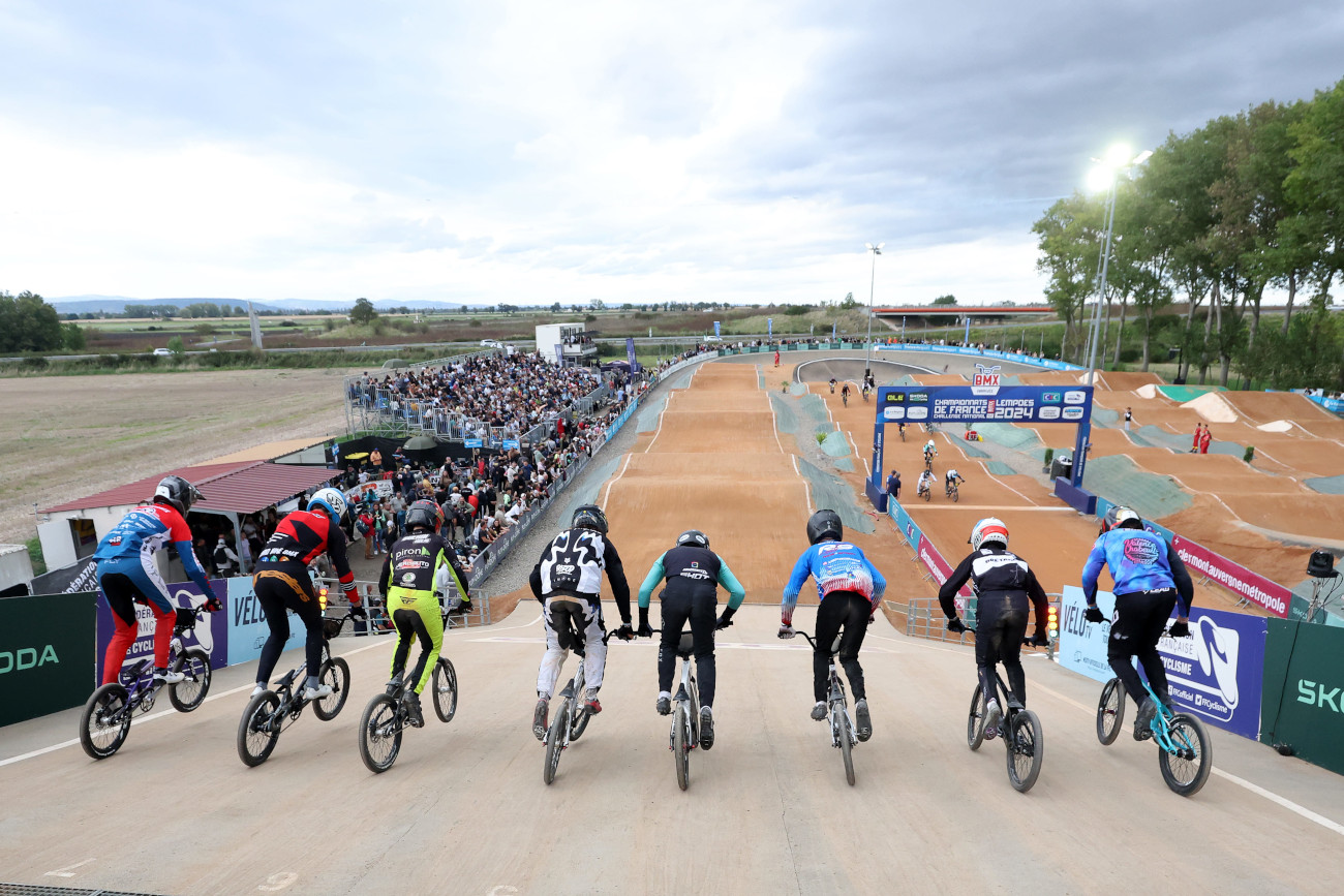 stage_velo_academie_ffc_bmx_race_vacances_sportives